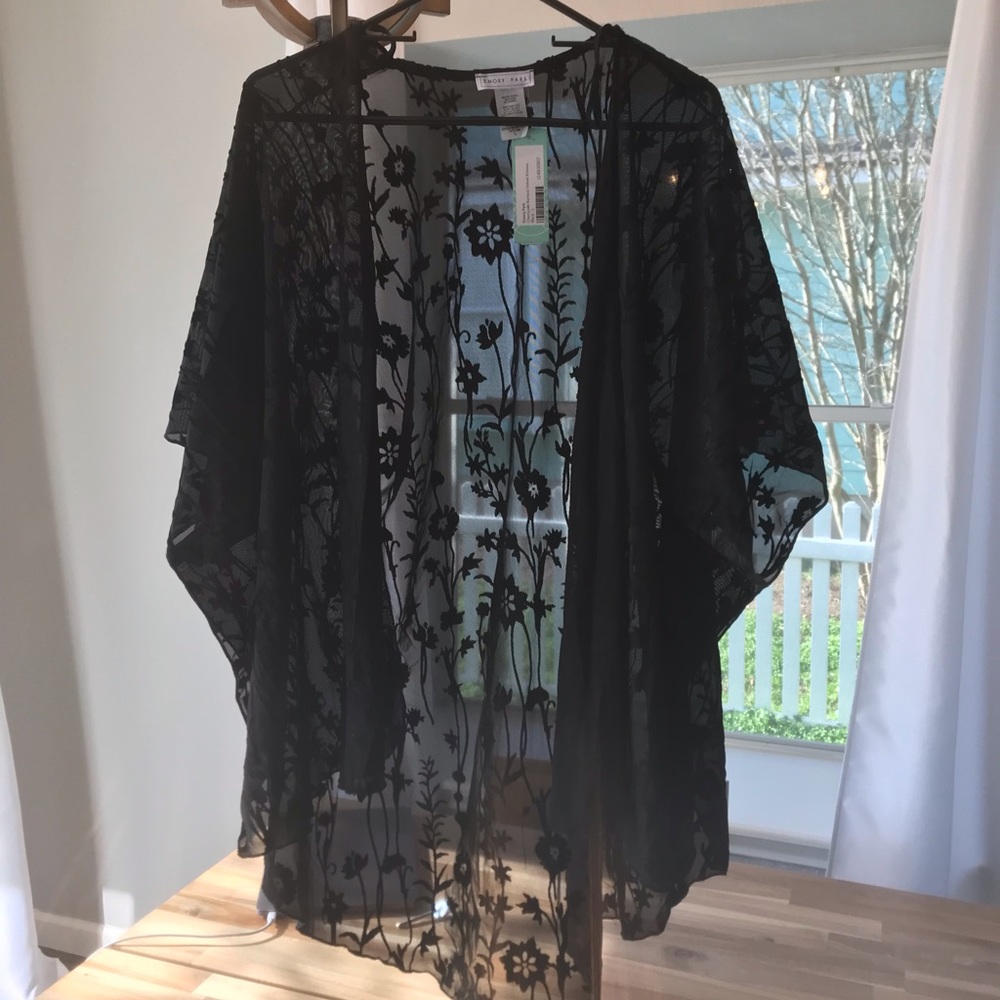 Black shall/shrug with floral design